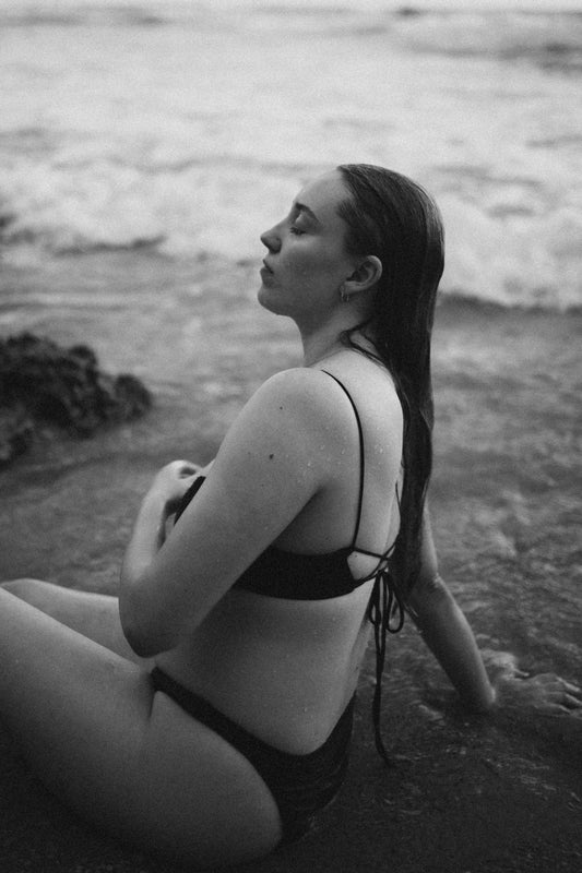 classic black BIKINI