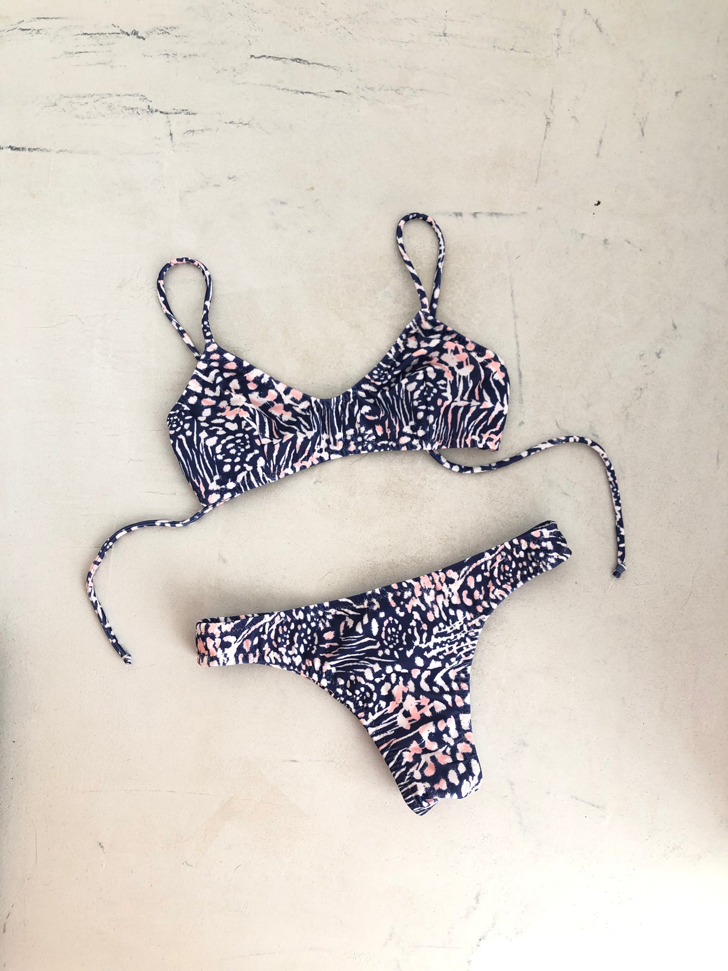 sea smoke BIKINI